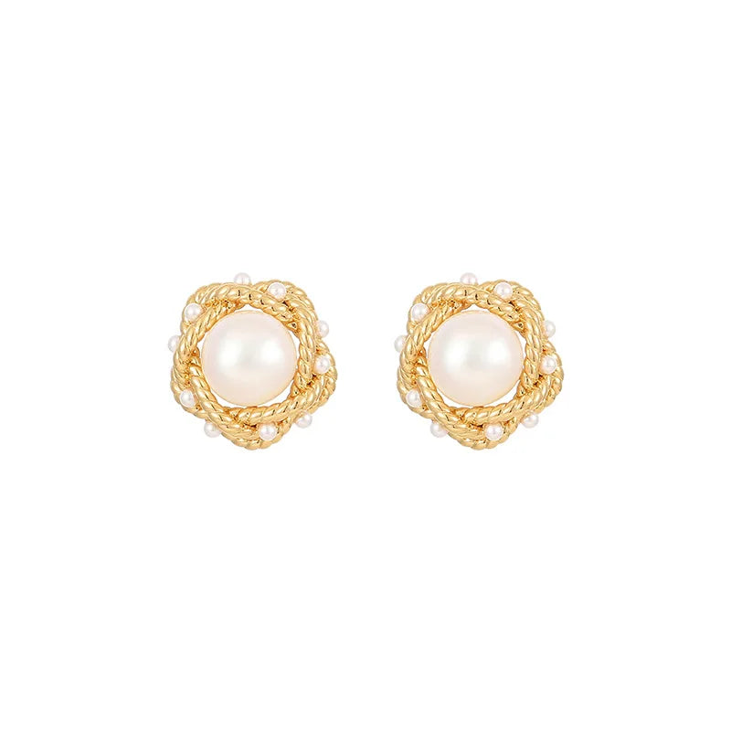 Matilda Vintage Pearl Studs