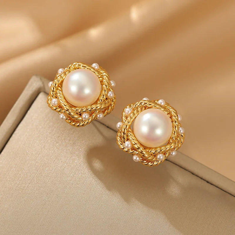 Matilda Vintage Pearl Studs