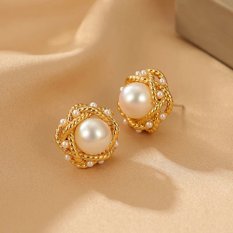 Matilda Vintage Pearl Studs